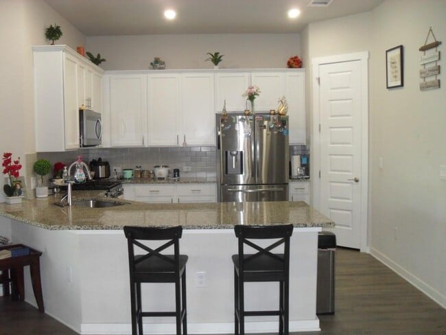 Building Photo - 2248 Alamar walk