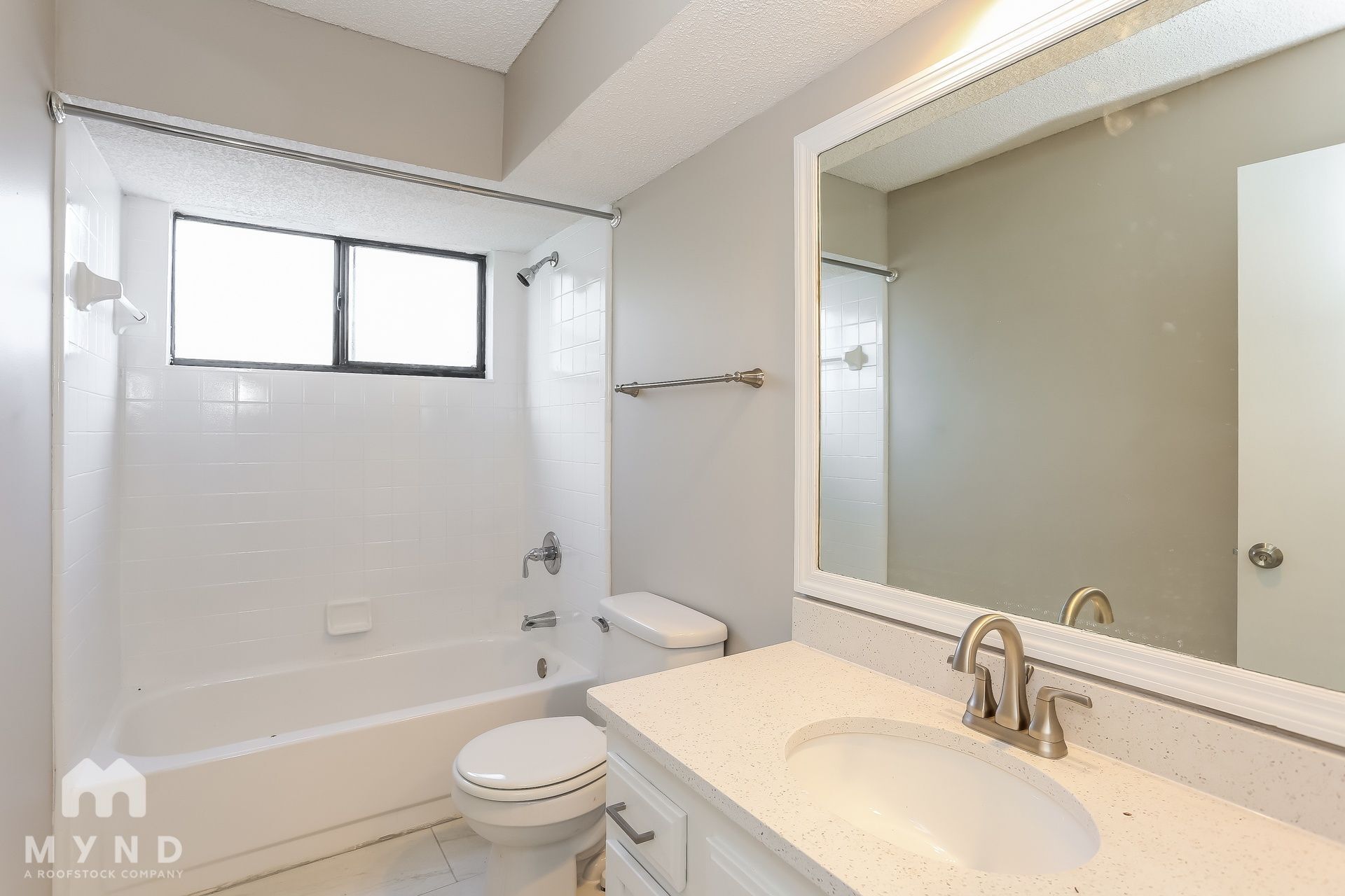 Building Photo - 7513 Cinnamon Lakes Dr