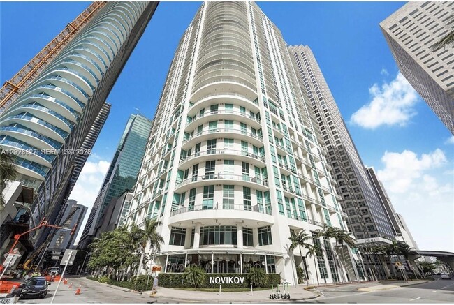 Building Photo - 300 S Biscayne Blvd