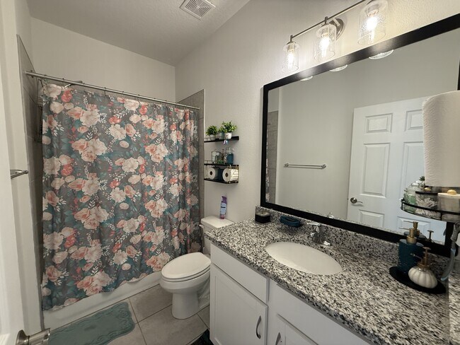 Building Photo - 3182 Amaranth St