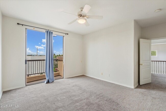 Building Photo - 2019 E Campbell Ave