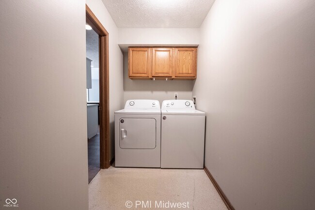 Building Photo - 1092 Cobra Dr