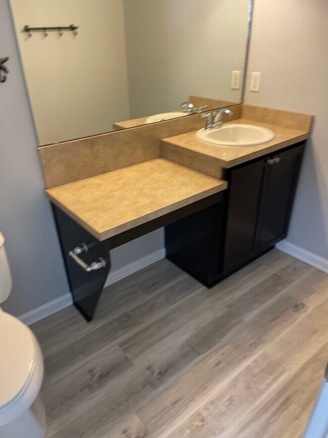 Building Photo - 113 Islander Dr