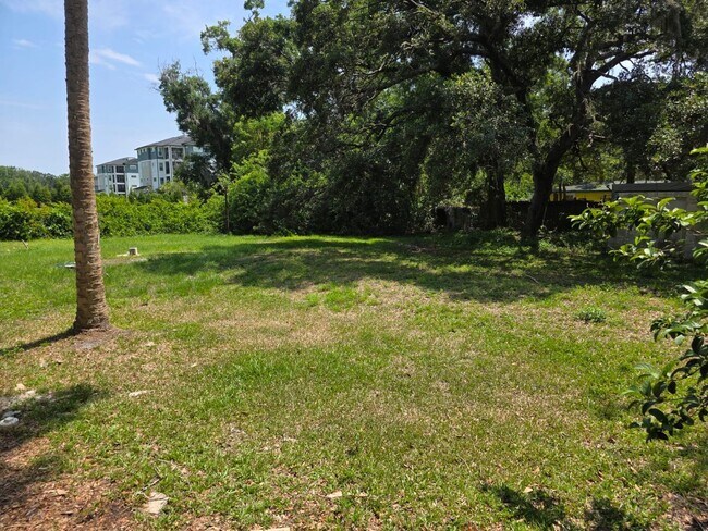 Building Photo - 5904 Kingsview Ln