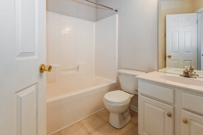 Building Photo - 10617 Red Pine Ct
