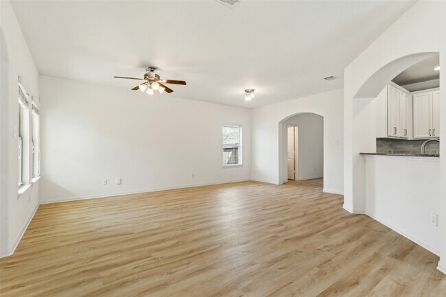 Building Photo - 12339 Ridgecrest Dr