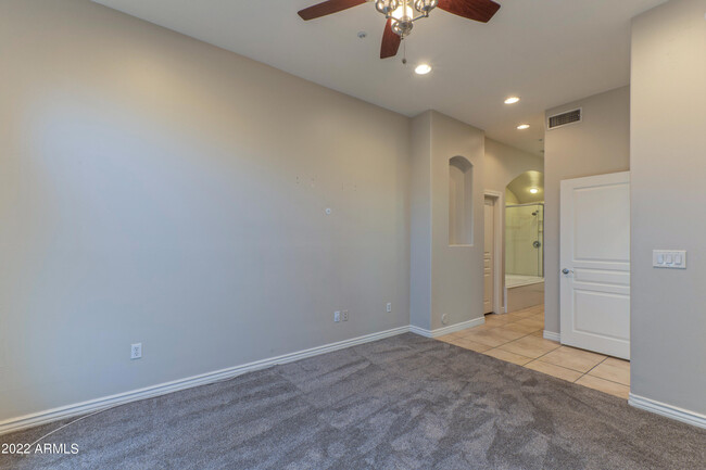 Building Photo - 14450 N Thompson Peak Pkwy