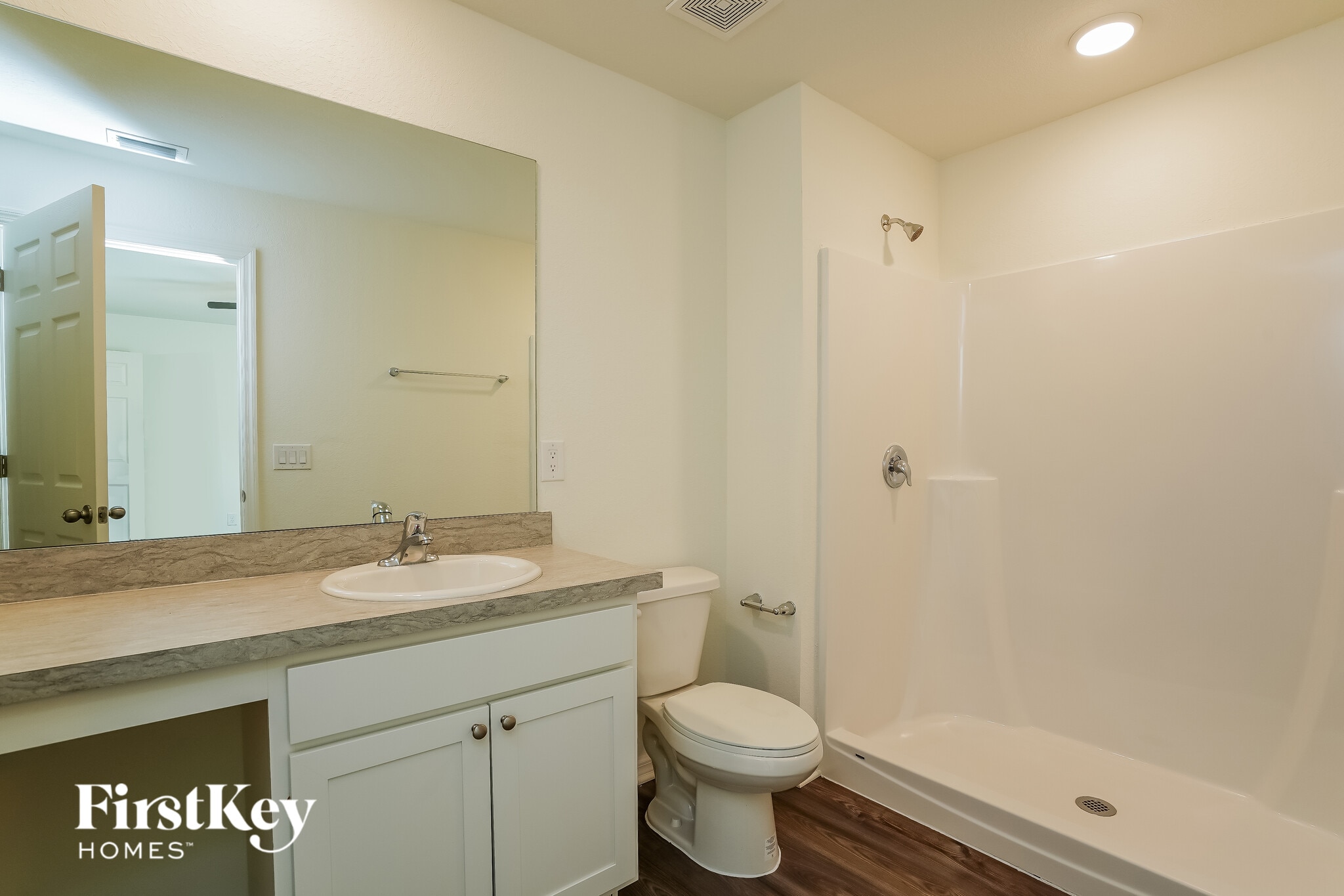 Building Photo - 2204 NE 22nd Pl