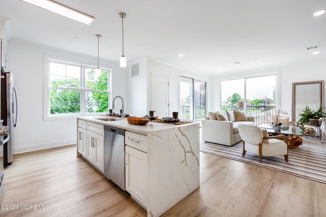 Building Photo - 298 Westwood Ave