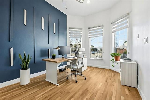 Building Photo - 741 Almeda Dr