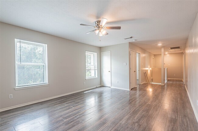 Building Photo - 22522 Heather Way Ct