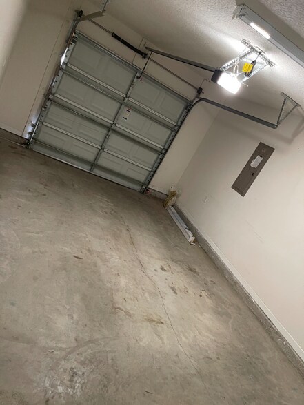 Building Photo - 1000 Smithfield St