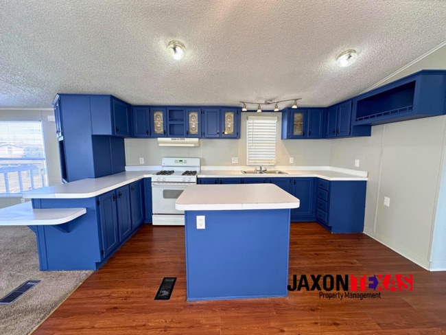 Building Photo - 850 Talbot Ave