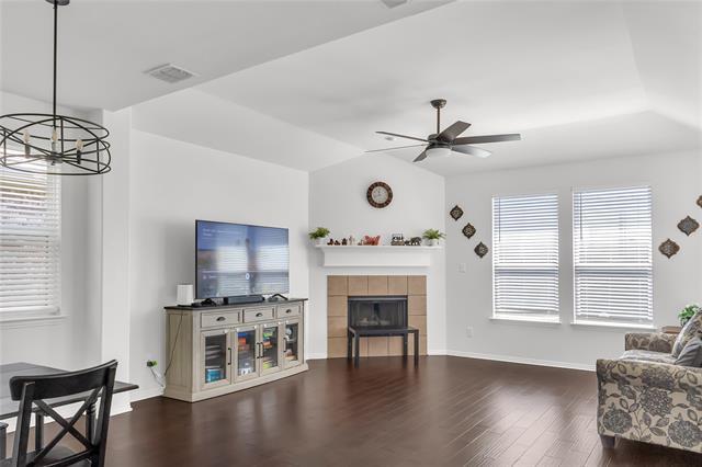 Building Photo - 2708 Sunlight Dr