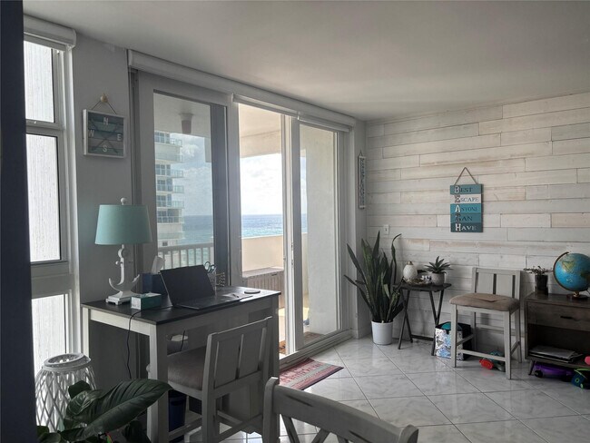 Building Photo - 1370 S Ocean Blvd