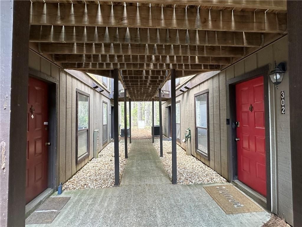 Building Photo - 303 River Run Dr