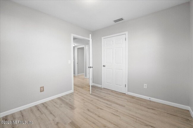 Building Photo - 5395 Poppy Dr