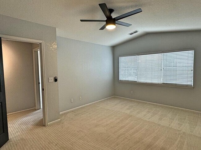 Building Photo - 4271 S Blackhawk Cir