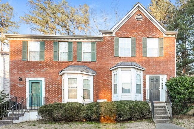 Building Photo - 5960 Hampton Ct