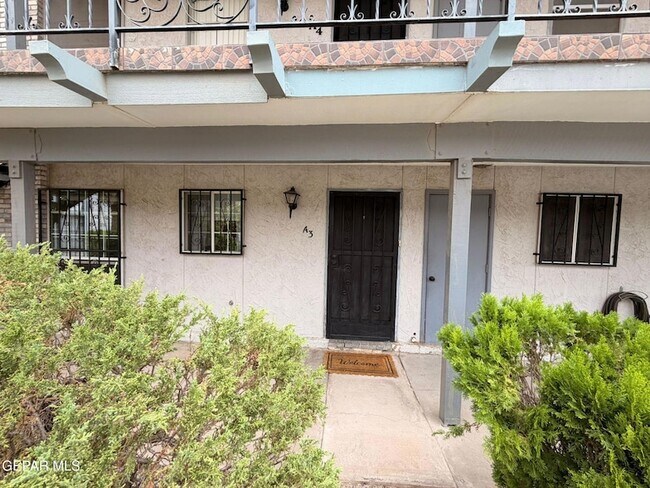 Building Photo - 6700 Escondido Dr