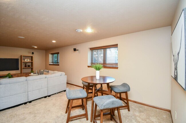 Building Photo - South Sioux Falls Rental with Open Layout ...