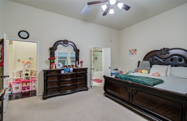 Building Photo - 2702 Fairfield Bend Pl