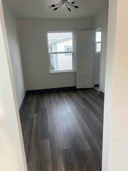 Building Photo - 625 Eureka Ave