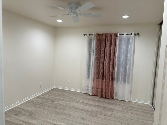 Room 2 - 23300 Marigold Ave