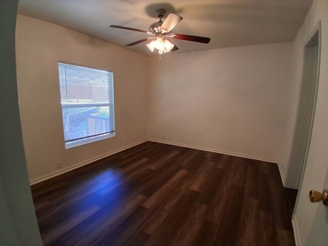 Building Photo - 44989 CA-49