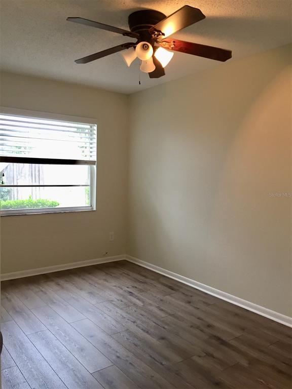 Building Photo - 305 S Westland Ave