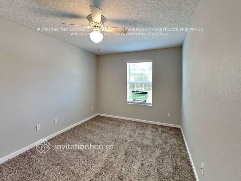 Building Photo - 316 Silver Glen Ave