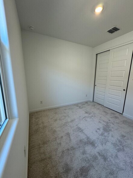 Building Photo - 16695 W Chama Dr