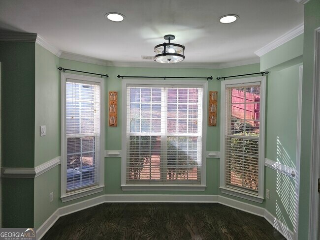 Building Photo - 185 Rock Hill Dr