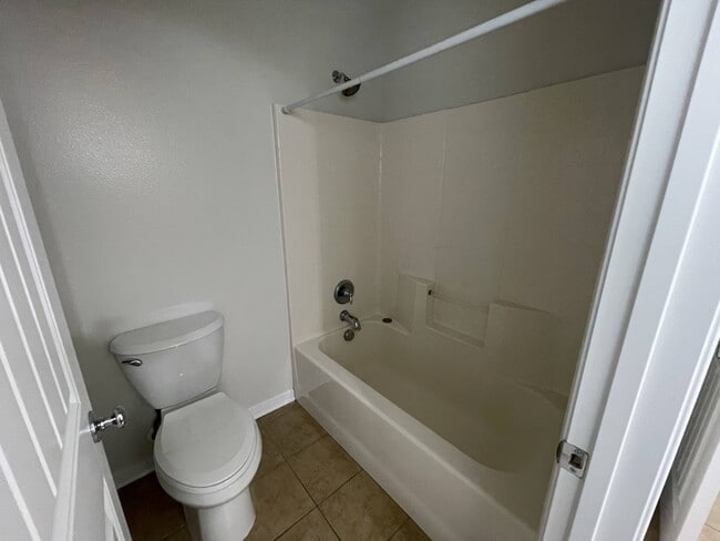 Building Photo - 37280 Parkway Dr