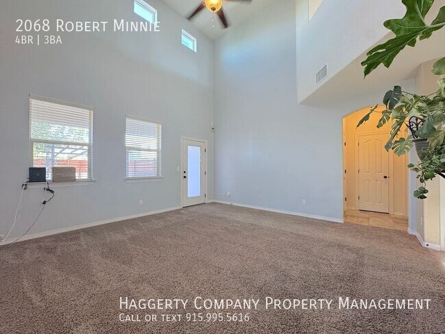 Building Photo - 2068 Robert Minnie