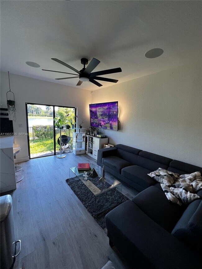 Building Photo - 5942 Mustang Manor