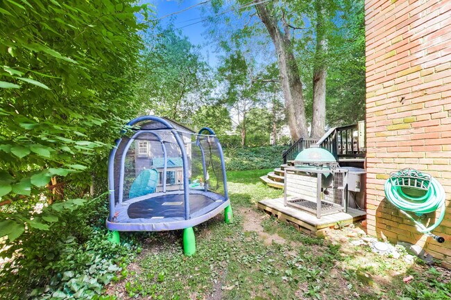 Building Photo - Classic Brick Colonial in the Heart of Berkshire