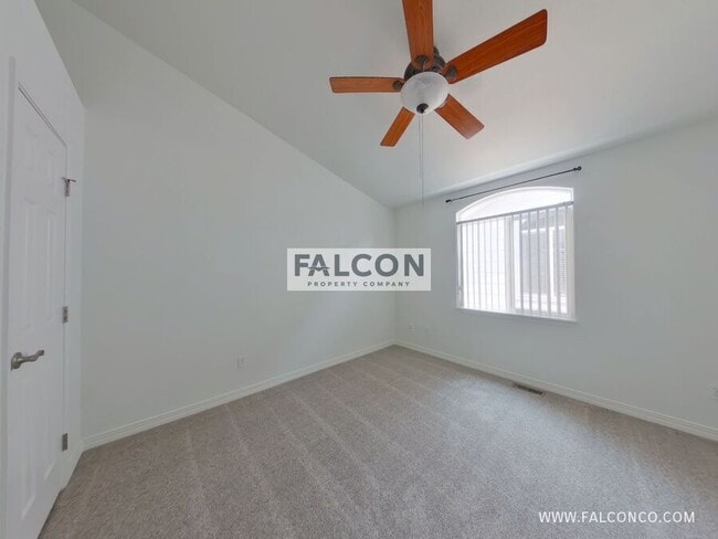 Building Photo - 12061 Merrill Heights