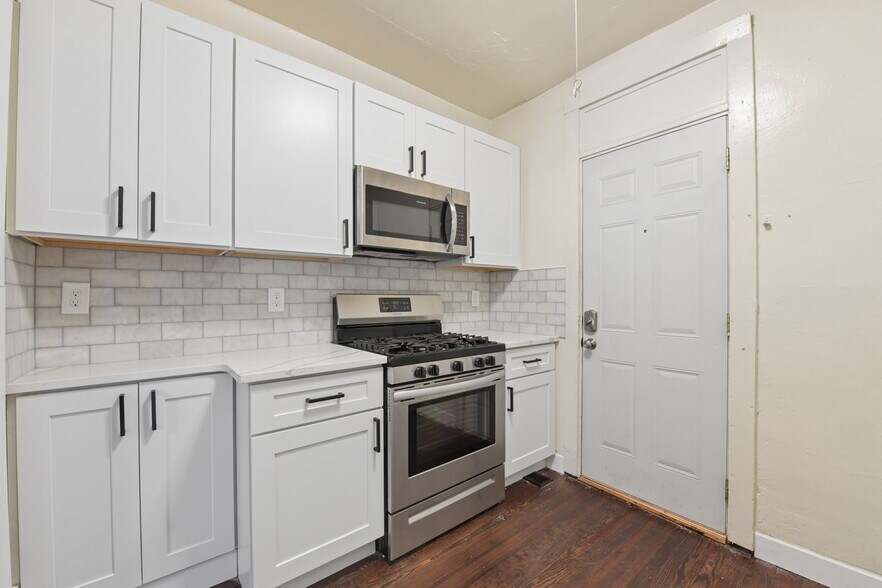 Building Photo - 170 Chittenden Ave