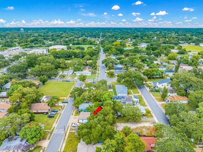 Building Photo - Fully Renovated 3-Bedroom, 2-Bathroom Home...