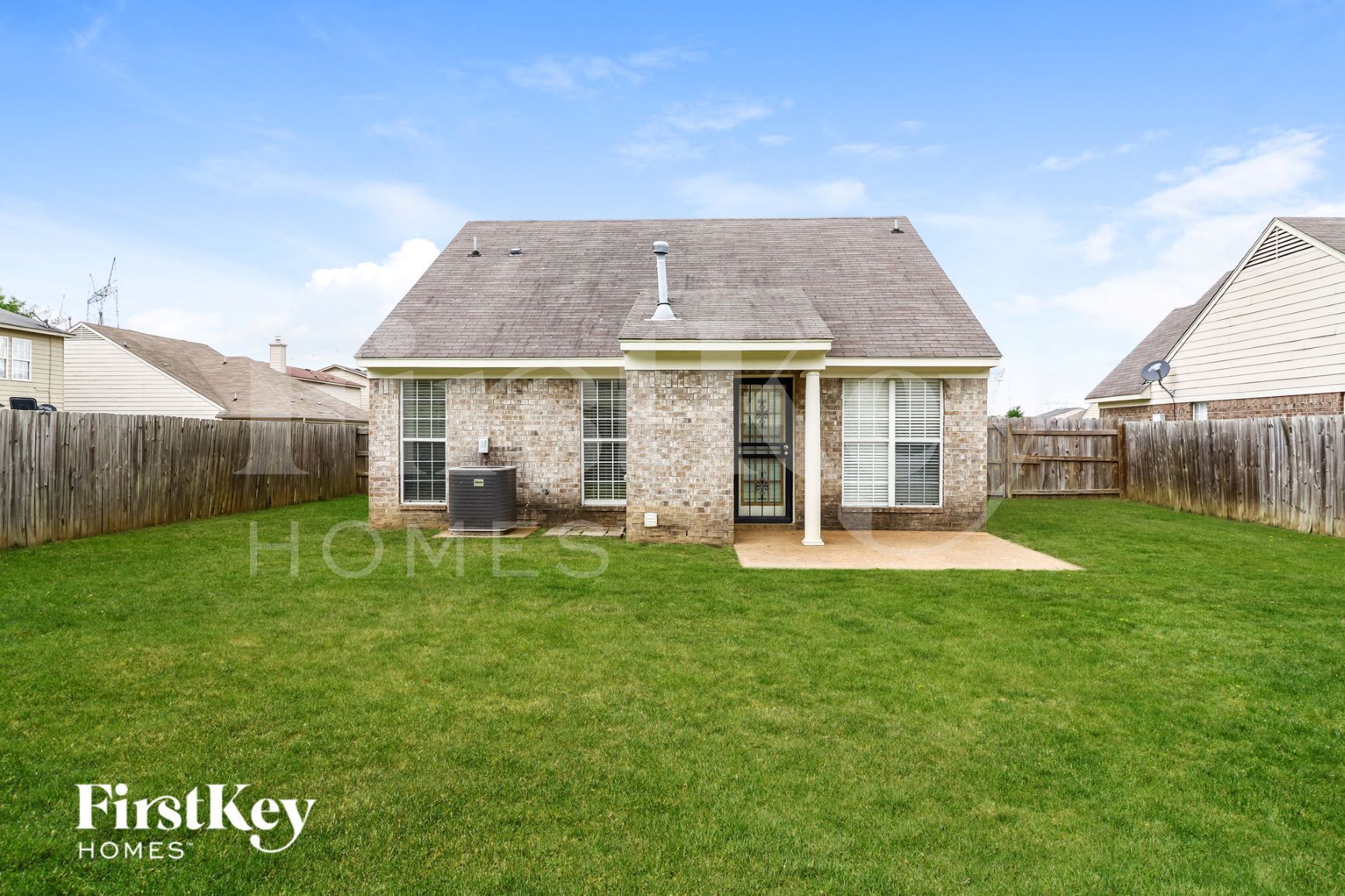 Building Photo - 10219 Cottage Oaks Cove