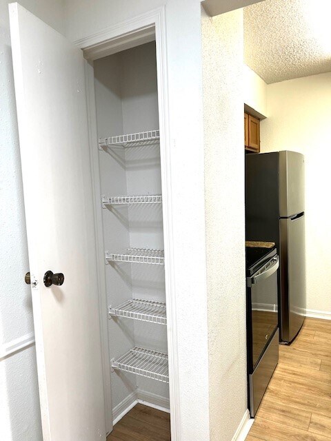 Building Photo - 2120 El Paseo St