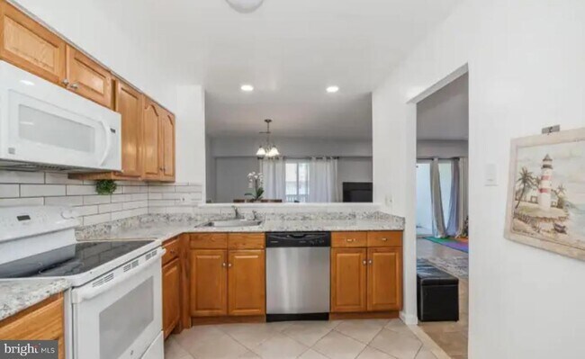 Building Photo - 3919 El Soneta Pl