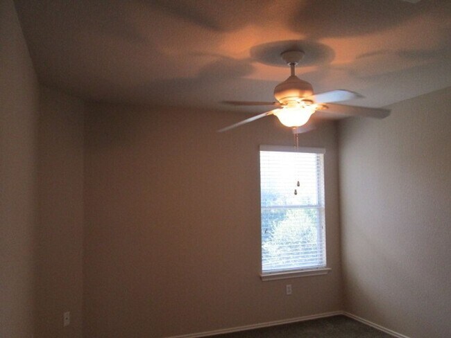 Building Photo - 593 Cullen Blvd