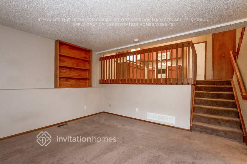 Building Photo - 10051 Shoshone Way