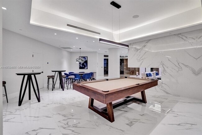 Building Photo - 1000 E Island Blvd