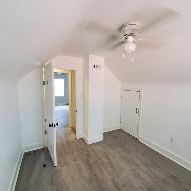 Building Photo - 1735 25th St S