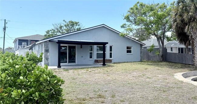 Building Photo - 13726 Michelle Ave