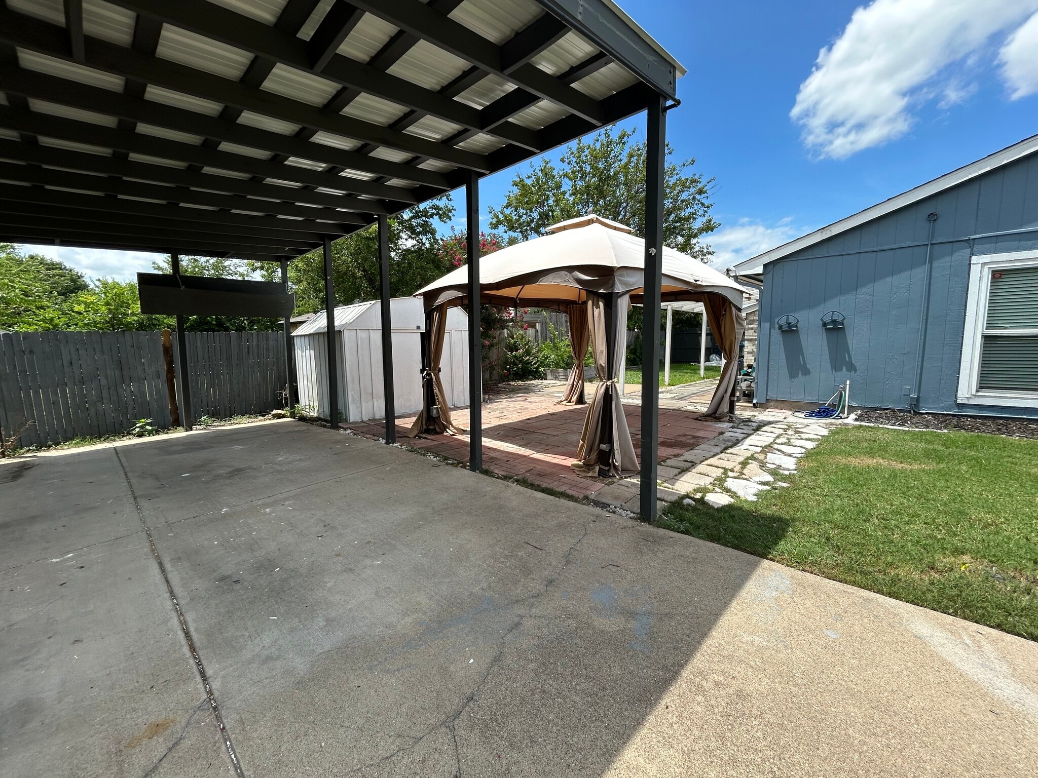 Covered garage/patio - 4257 Caldwell Ave