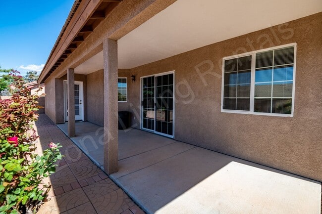 Building Photo - GORGEOUS HUALAPAI MOUNTAIN FOOTHILLS HOME